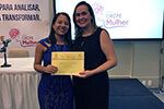 Egressa de Contábeis é agraciada com medalha do CRC-PE